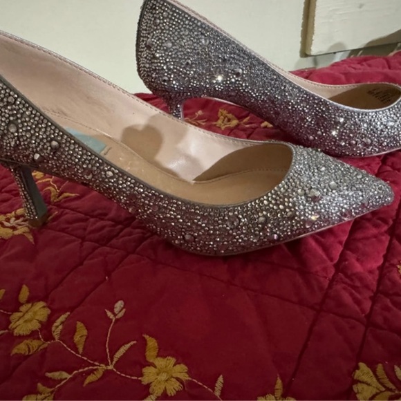 Betsey Johnson Glittering Silver Heels - Picture 1 of 9